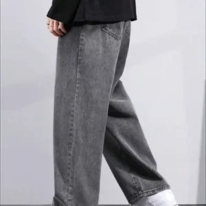 Men Straight Fit Mid Rise Grey Jeans